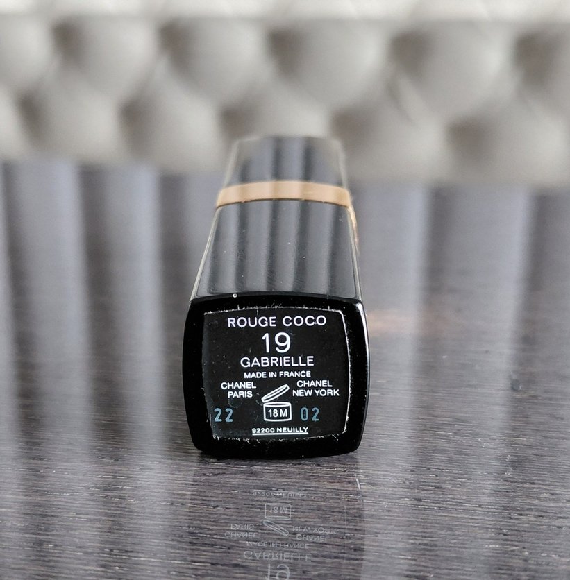 Chanel Rouge Coco Gabrielle No 19 Ruj - Görsel 2