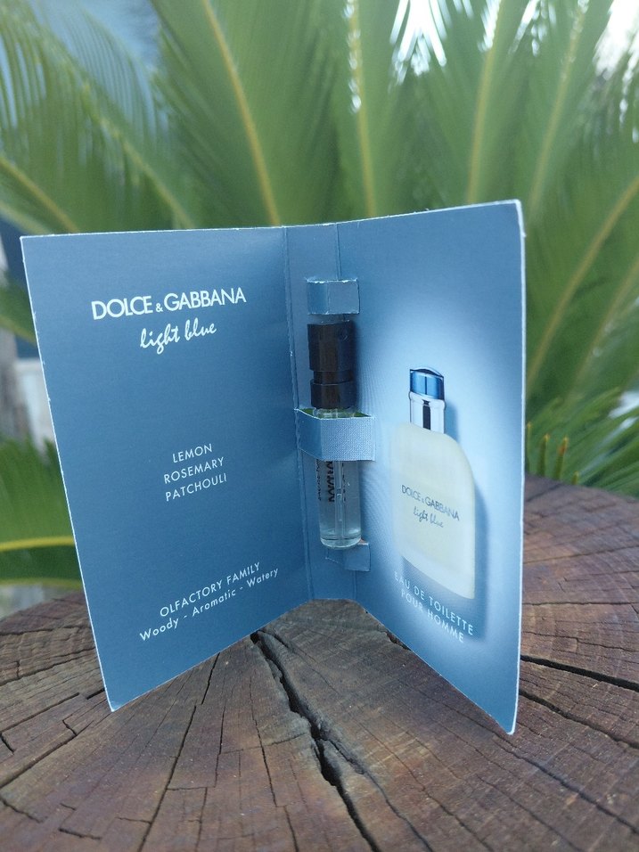 Dolce&Gabbana Light Blue erkek Parfümü 1.5 ml - Görsel 2