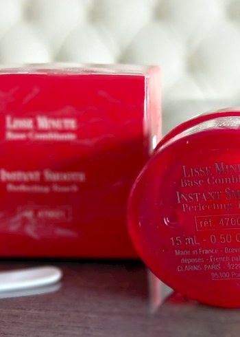 Clarins Lisse Minute Anında Pürüzsüzleştirici Makyaj Bazı 15 ml - Görsel 4