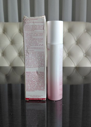 Clarins White Plus Aydınlatıcı Nemlendirici SPF20 - Görsel 3