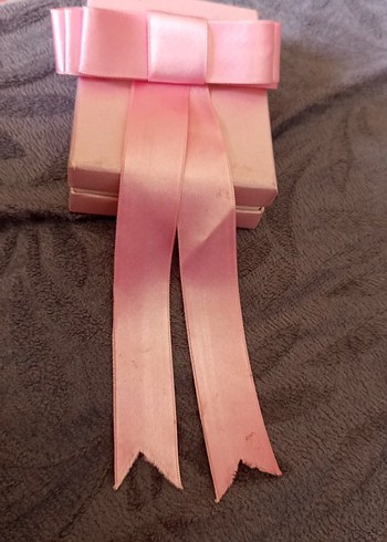 Accessorize Pembe Kurdeleli Kadın Broş