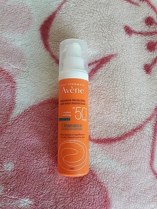 avene cleanance spf 50