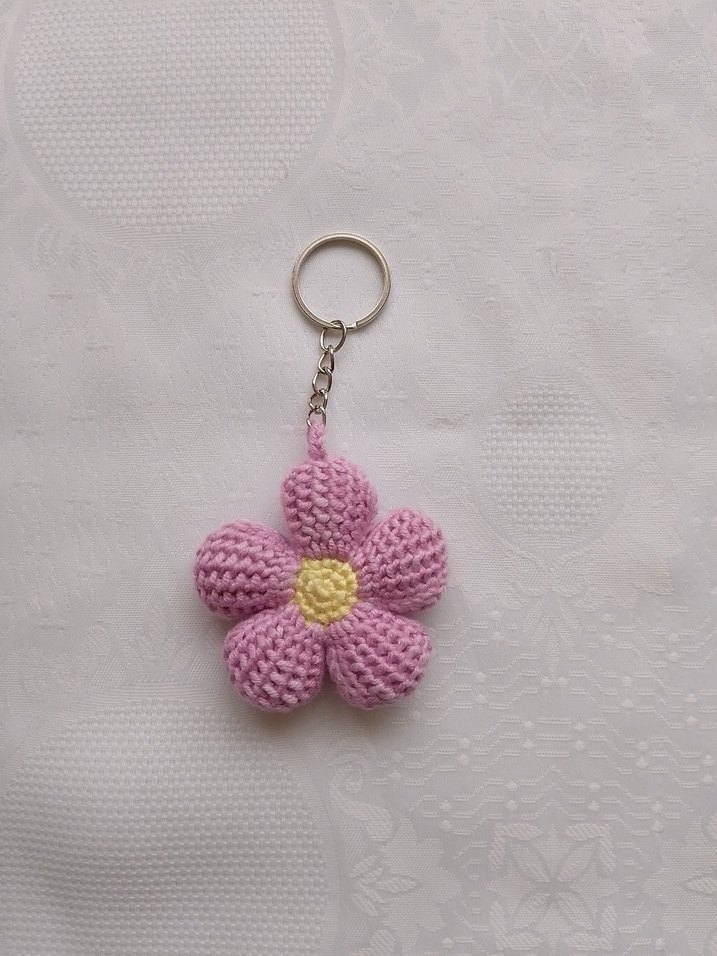 Renkli Örgü Çiçek Anahtarlıklar - Görsel 4