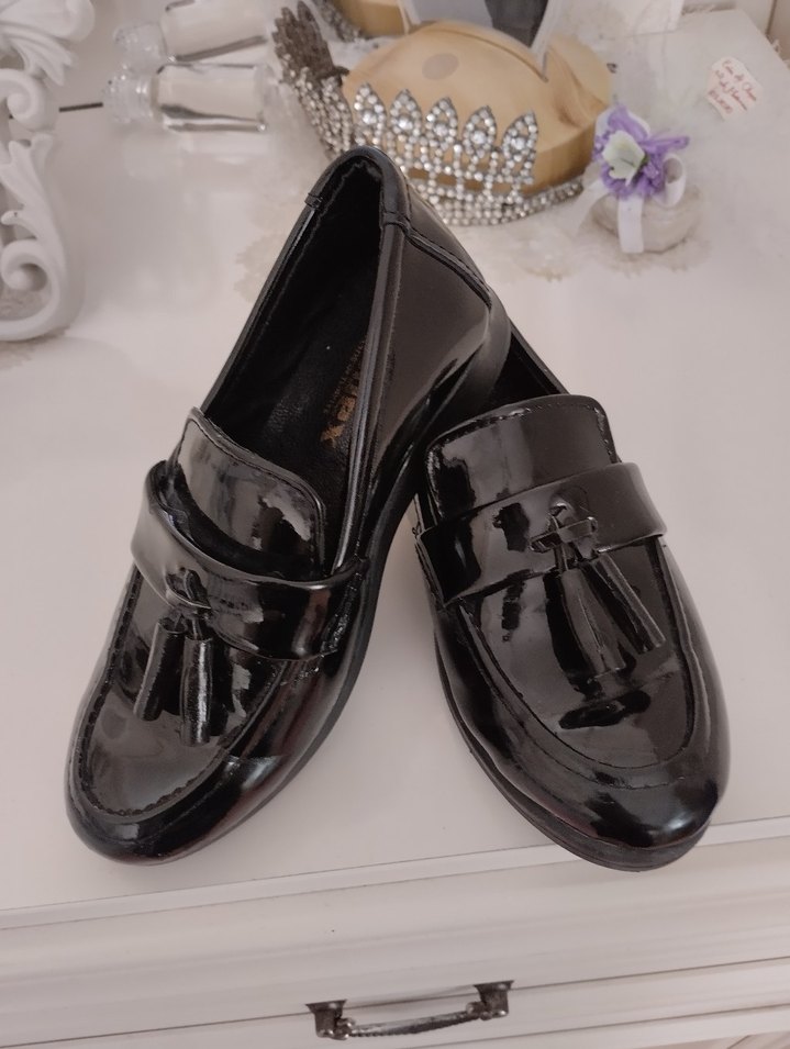 Erkek Çocuk Deri Siyah Püsküllü Ayakkabı - Görsel 2