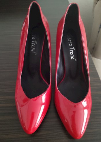 Parlak Kırmızı Stiletto Topuklu Kadın Ayakkabı