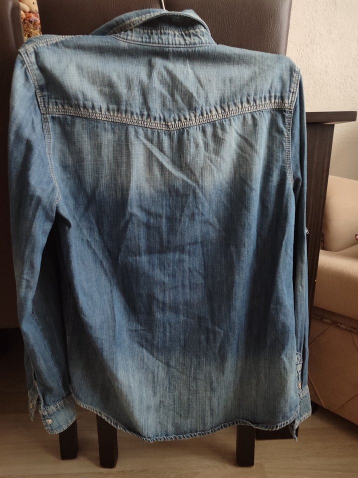 Düğmeli Mavi Denim Kadın Gömlek - Görsel 3