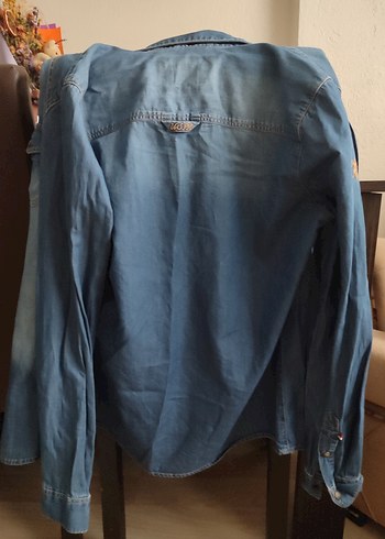 Düğmeli Mavi Denim Kadın Gömlek - Görsel 3