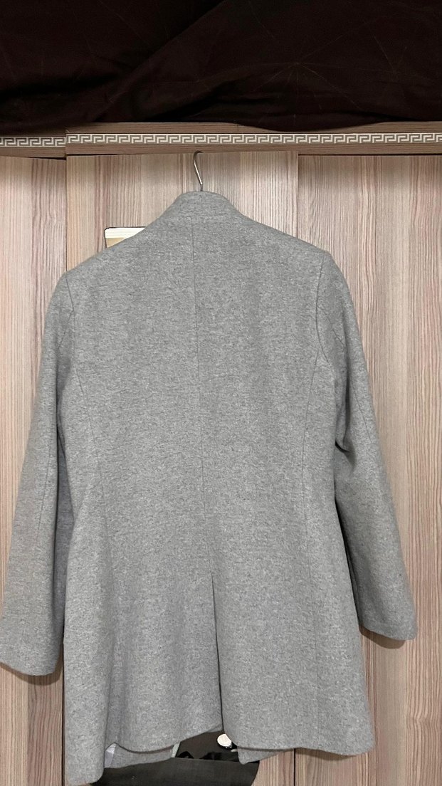 Gri Düğmeli Erkek Midi Kaban bel kısmı 46 omuz 43 - Görsel 4