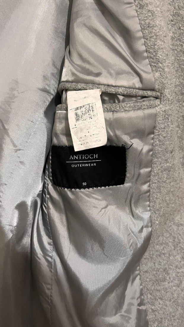 Gri Düğmeli Erkek Midi Kaban bel kısmı 46 omuz 43 - Görsel 3