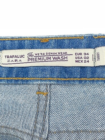 34 Beden mavi Renk Zara Mini Şort %70 İndirimli.