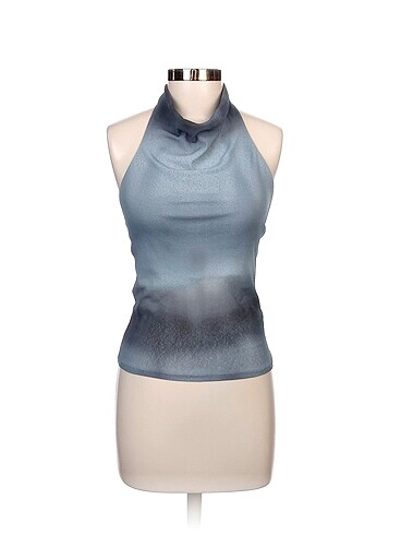 Pull and Bear Bluz %70 İndirimli.