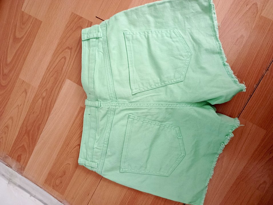 Düğmeli Yeşil Hamile Mini Şort - Görsel 3