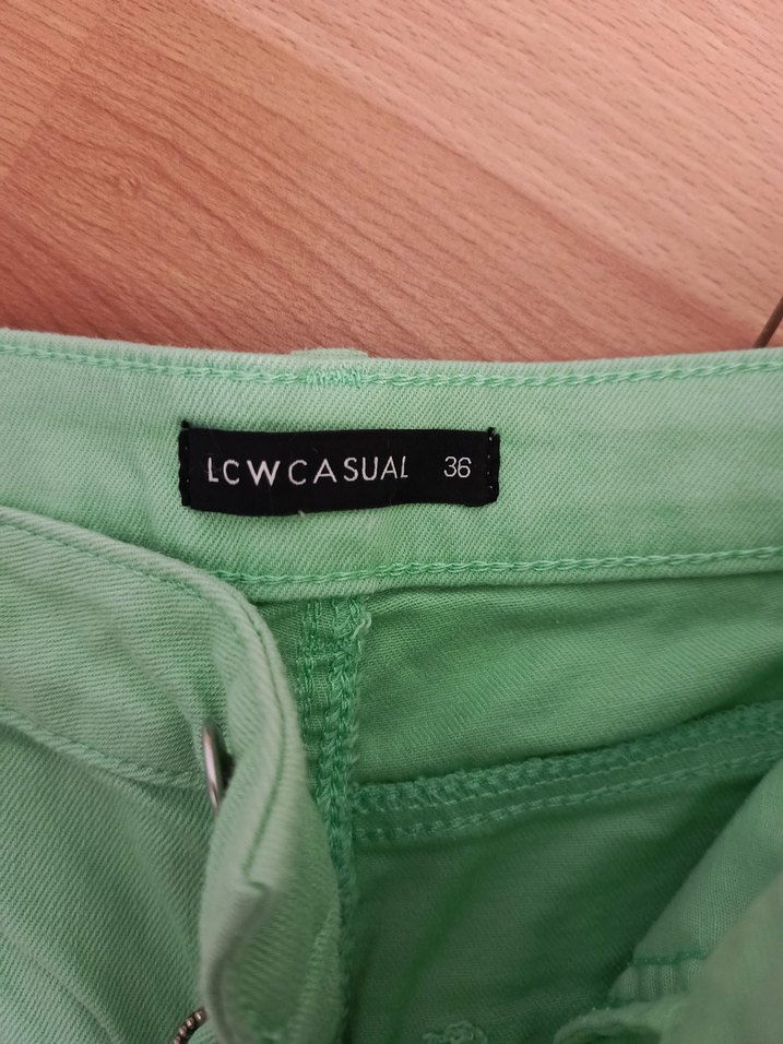 Düğmeli Yeşil Hamile Mini Şort - Görsel 2