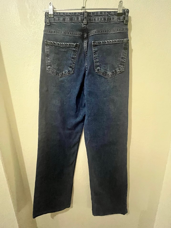 Zara sıfır ayarında bol paça jean - Görsel 2