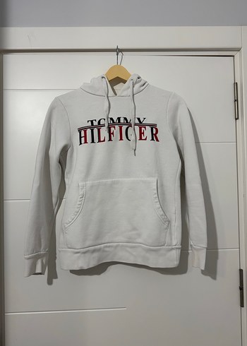 Tommy Hilfiger s
