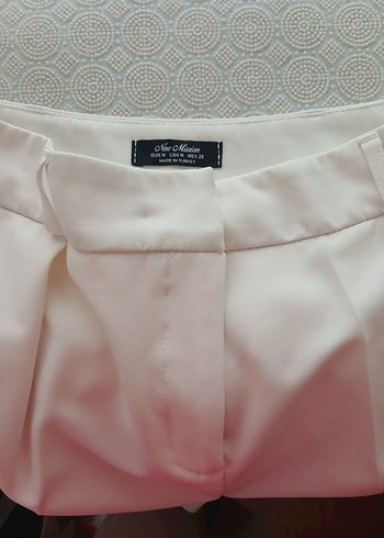 Beyaz Mini Pliseli Kadın Kumaş Pantolon - Görsel 2