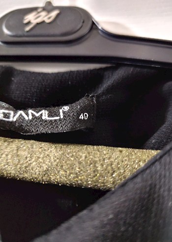 Siyah Nakışlı Uzun Kadın Kaban - Görsel 3