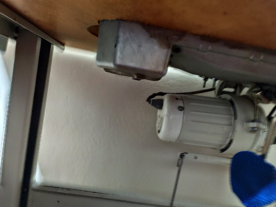 Brother Beyaz ve Gri Dikiş Makinesi - Görsel 2