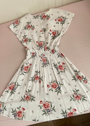 H&M Çiçek Desenli H&M Kısa Elbise