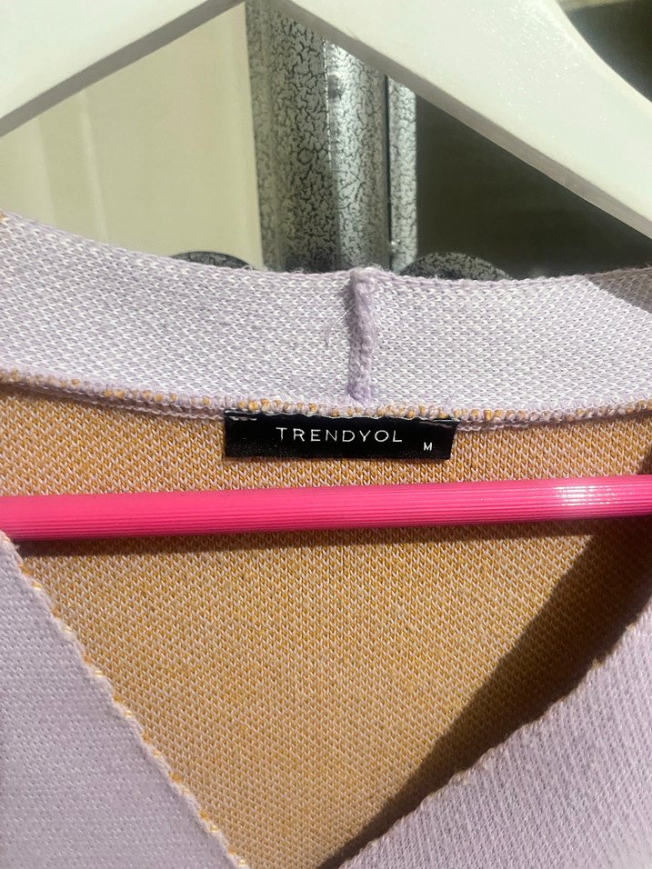 Mor Çiçek Desenli Düğmeli Triko Hırka - Görsel 3