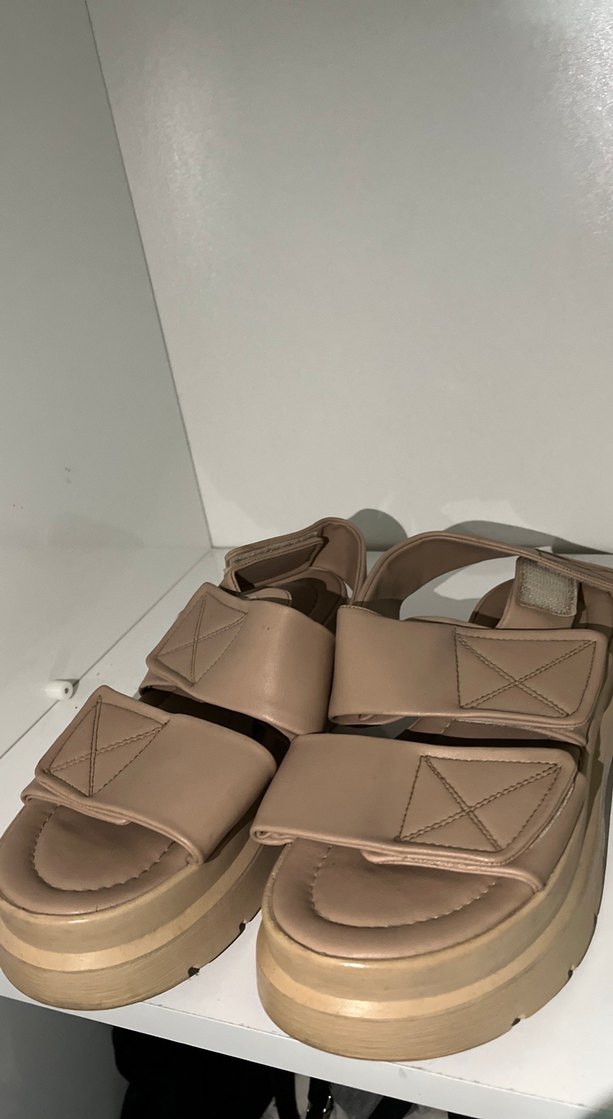 Bej Dolgu Topuklu Kadın Sandalet - Görsel 2