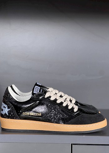 Golden Goose Deluxe Golden Goose Sneaker