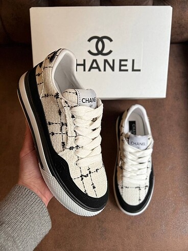 Chanel Sneaker