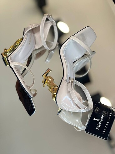 39 Beden Yves Saint Laurent Stiletto