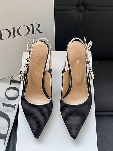 38 Beden Christian Dior Stiletto