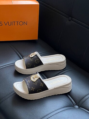 Louis Vuitton Terlik