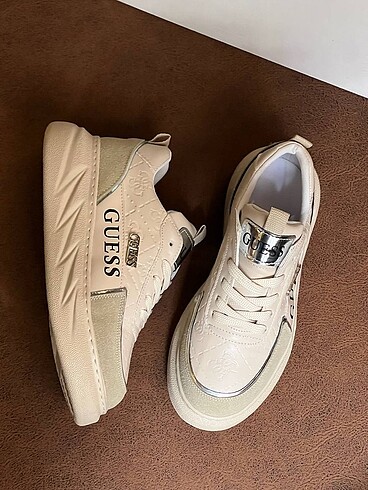 38 Beden Guess Kadın Sneaker