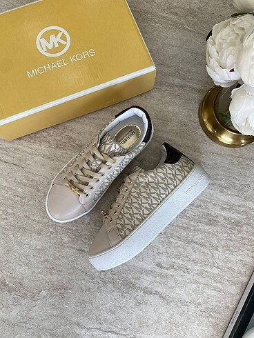 Michael Kors Sneaker