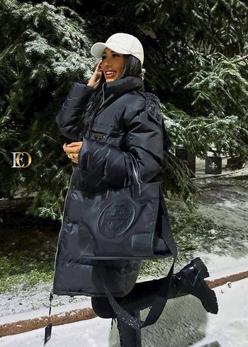 Prada Siyah Şişme Kadın Kışlık Mont - Görsel 3