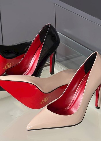 Christian Louboutin Rugan Stiletto - Görsel 8