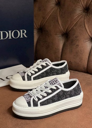 Dior Christian Dior Sneaker