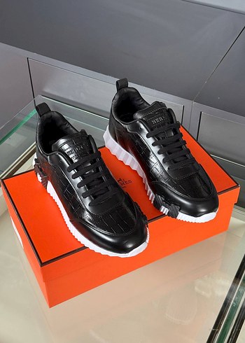 Hermes Sneaker