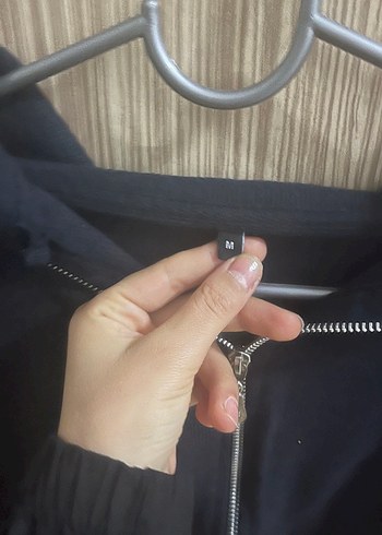 Trendyol & Milla Siyah Fermuarlı Yüksek Yakalı Kadın Sweatshirt