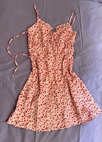 Pembe Desenli İnce Askılı Mini Elbise