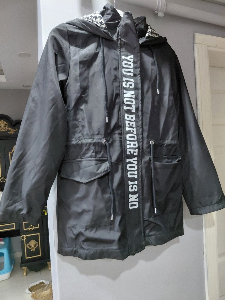 Gri Midi Kadın Yağmurluk Kapüşonlu - Görsel 2