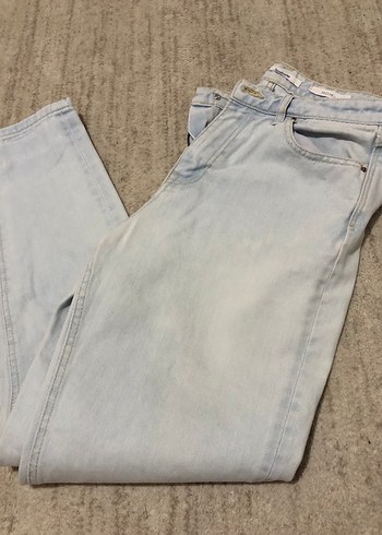 36 Beden stradivarius momfit jean