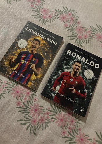 Ronaldo ve Lewandowski Spor Kitapları