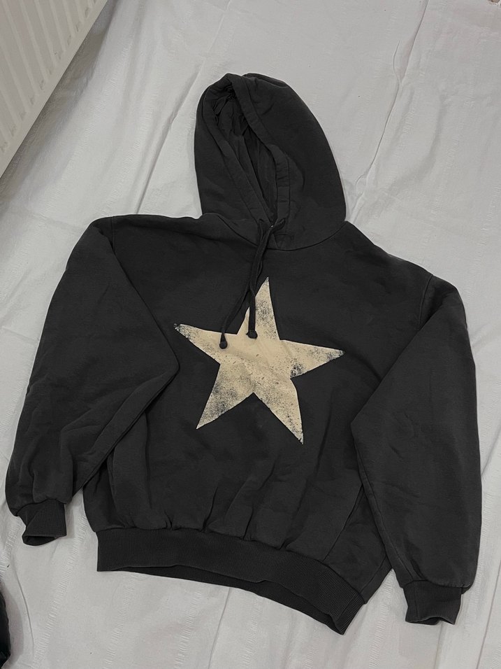 Bershka Siyah Kapüşonlu Sweatshirt — görsel 3/5