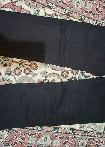 Kadın Siyah Midi Boy Kemerli Jean