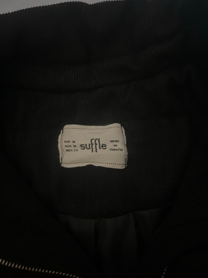 Siyah Fermuarlı Yüksek Yakalı Kadın Mont - Görsel 4