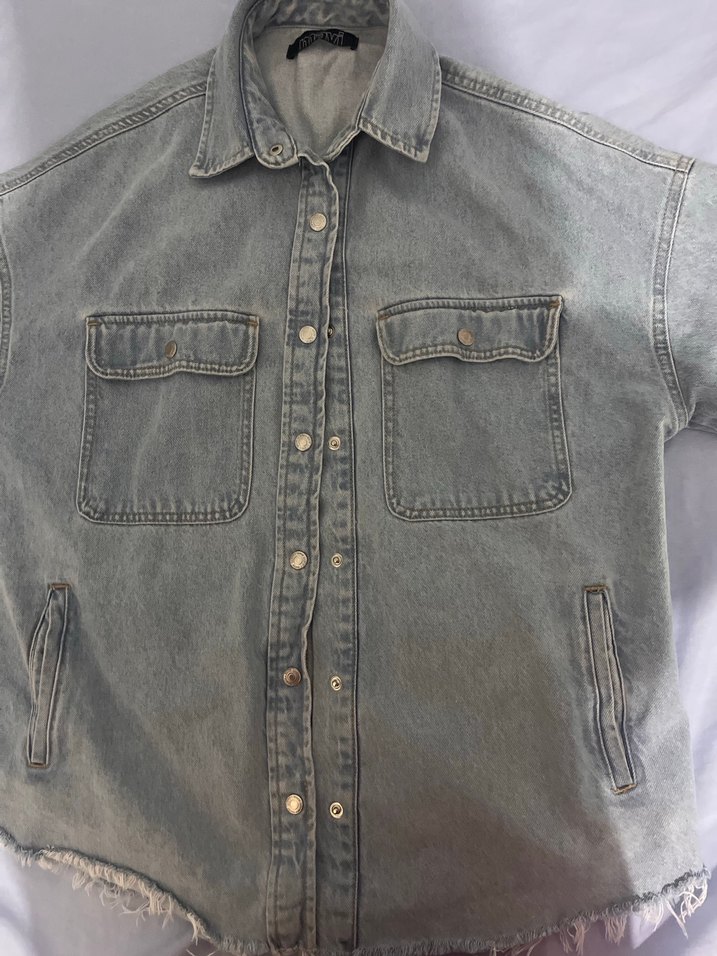 Buz mavisi Düğmeli Kadın Denim Ceket - Görsel 2