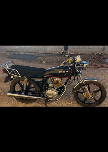 Kahverengi Leopar Desenli Metal Motosiklet Kaskı - Görsel 2