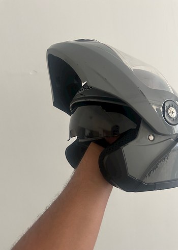 Gri Motosiklet Kaskı - Görsel 8