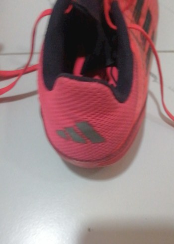 39 Beden kırmızı Renk Adidas F50 Kırmızı Krampon 39.5-40 Numara