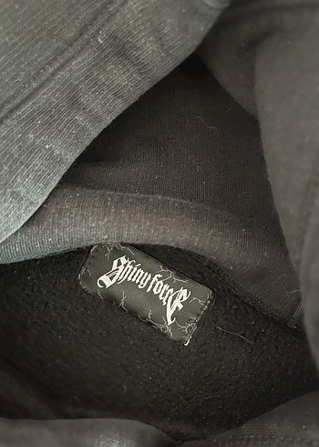 l Beden Sıyah Shıny Force kırmızı taslı L beden sweat