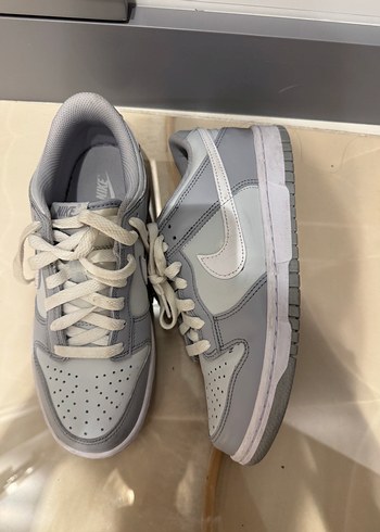Gri Nike Kadın Spor Ayakkabı